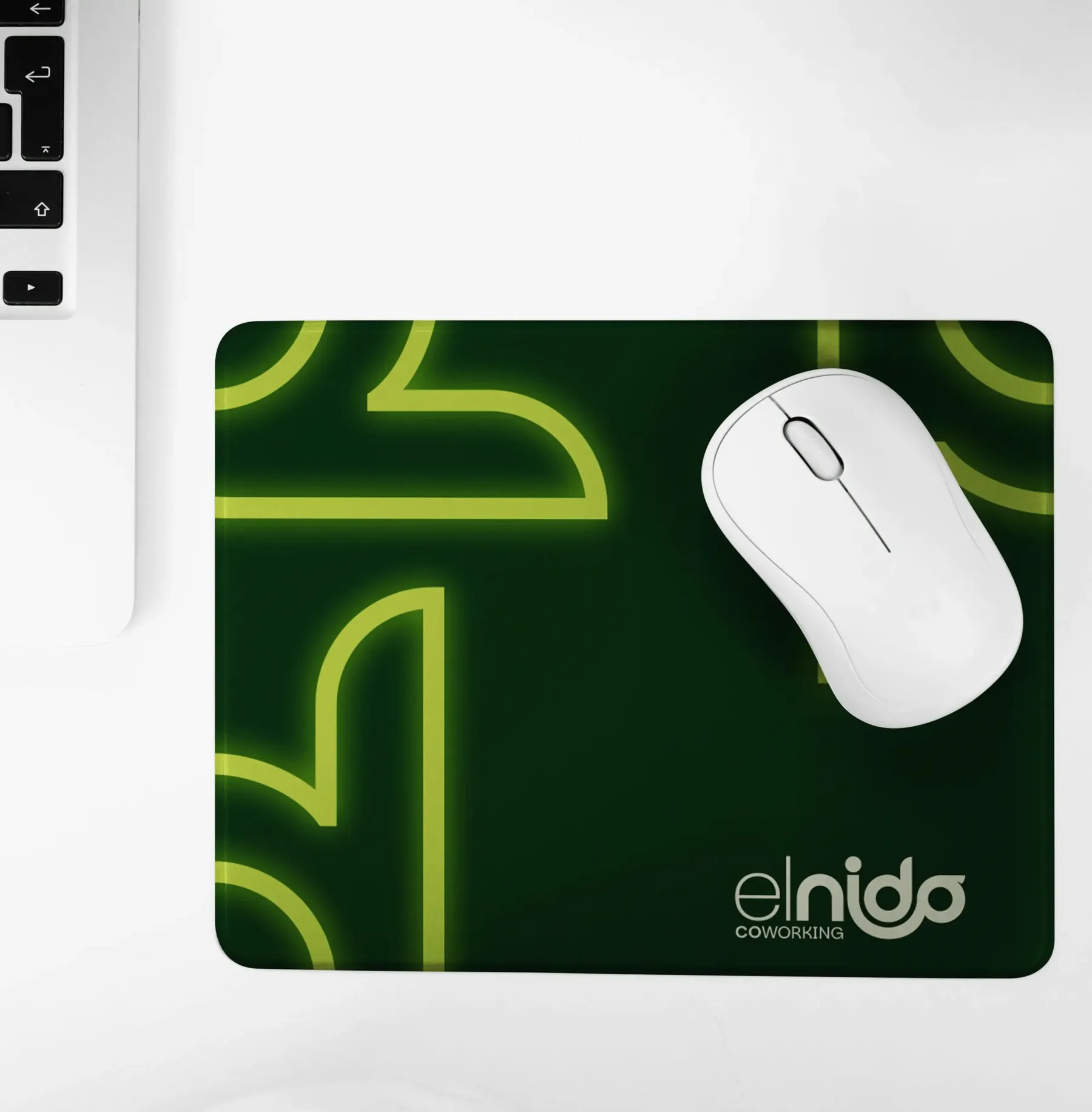 mousepad con gráfica de apoyo