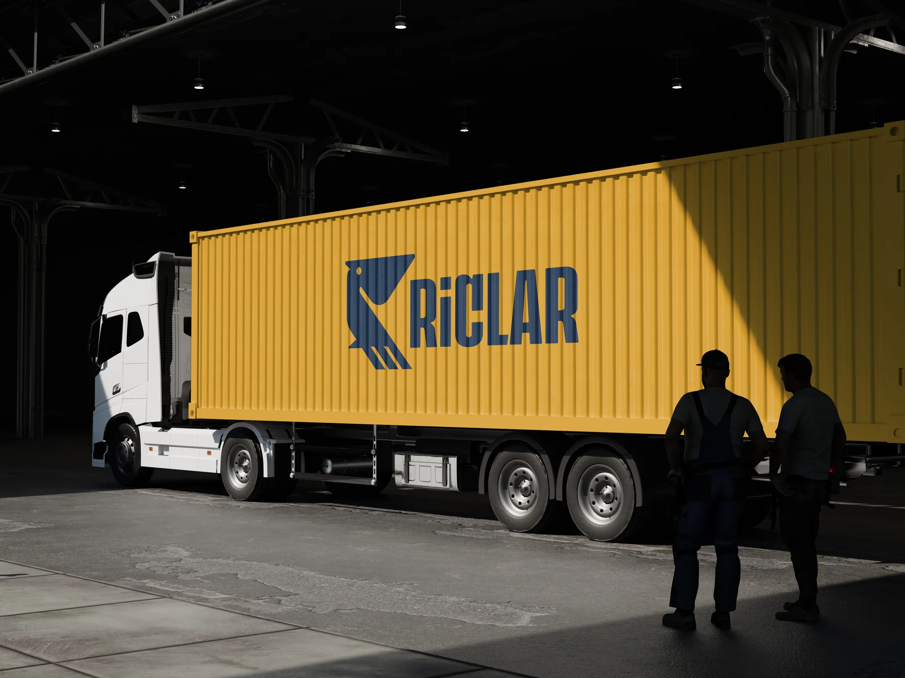 camión con contenedor Riclar en un almacén
