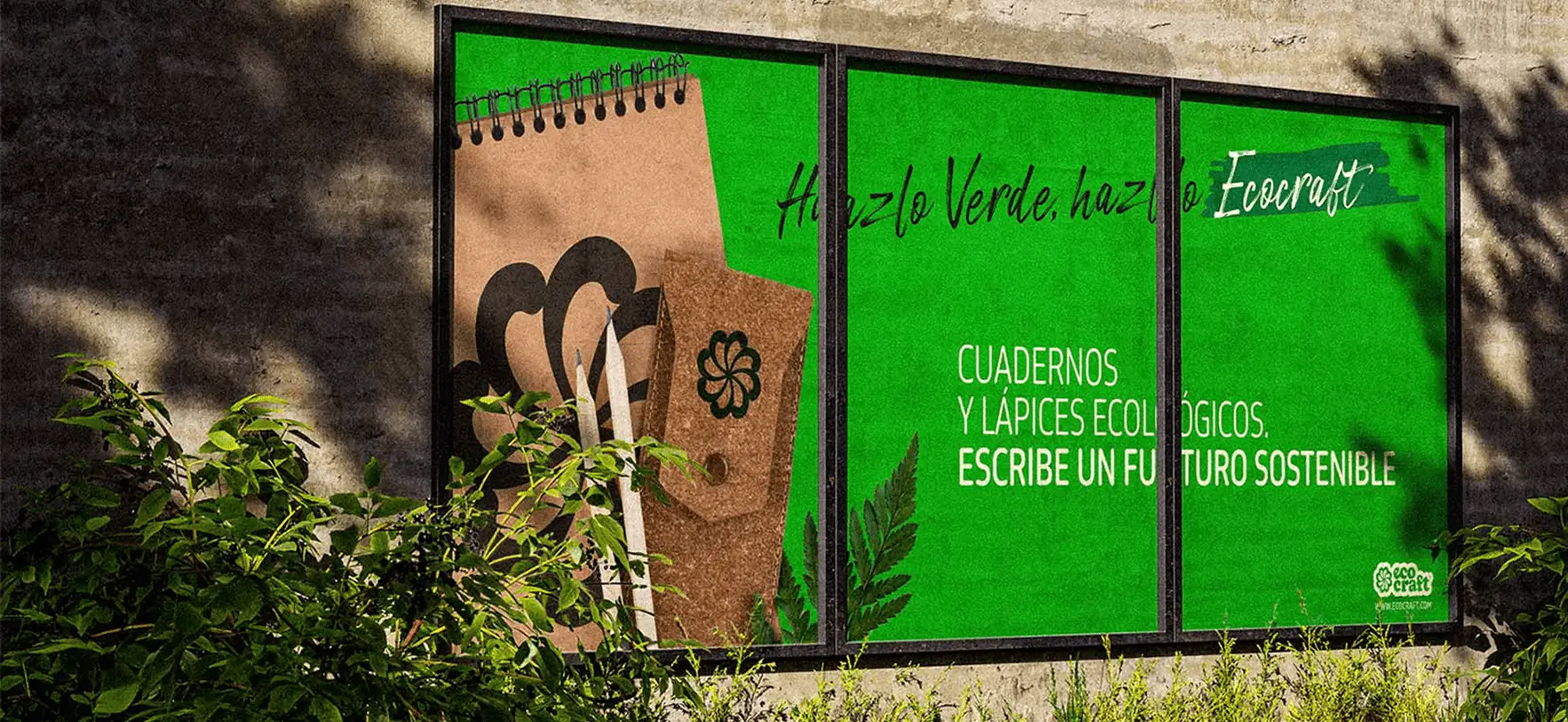Valla publicitaria de Ecocraft en entorno urbano