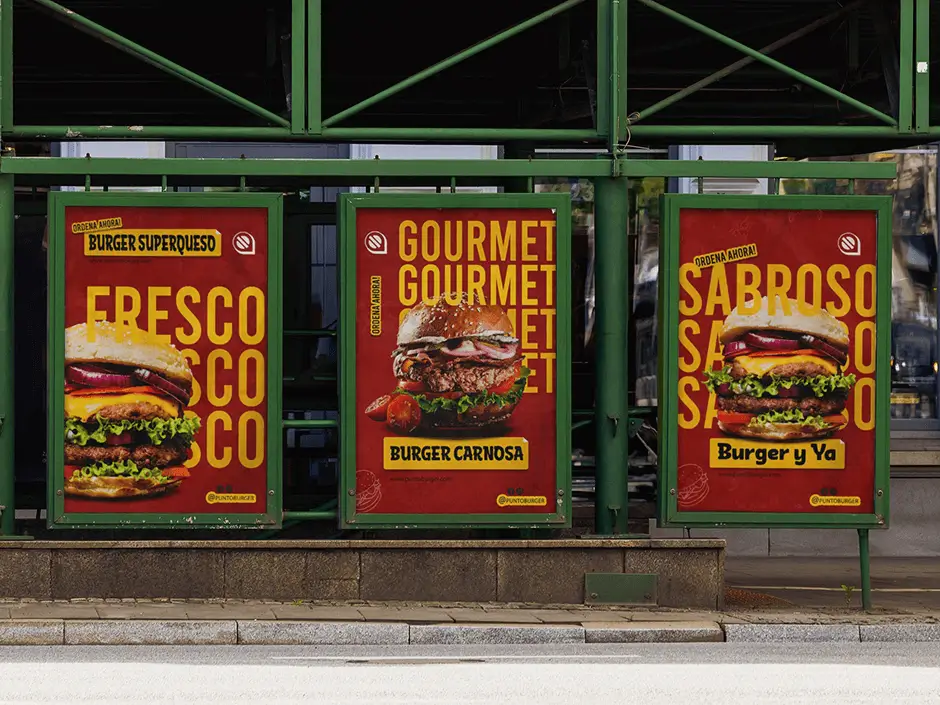 Mockup con tres versiones de carteles promocionales de Punto Burger